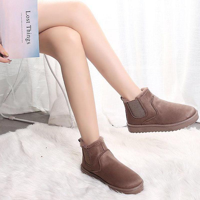 Snow Boots Women's Short Tube One Pedal Thick Bread Shoes Winter Warmth and Velvet All-match Student Non-slip Cotton Shoes