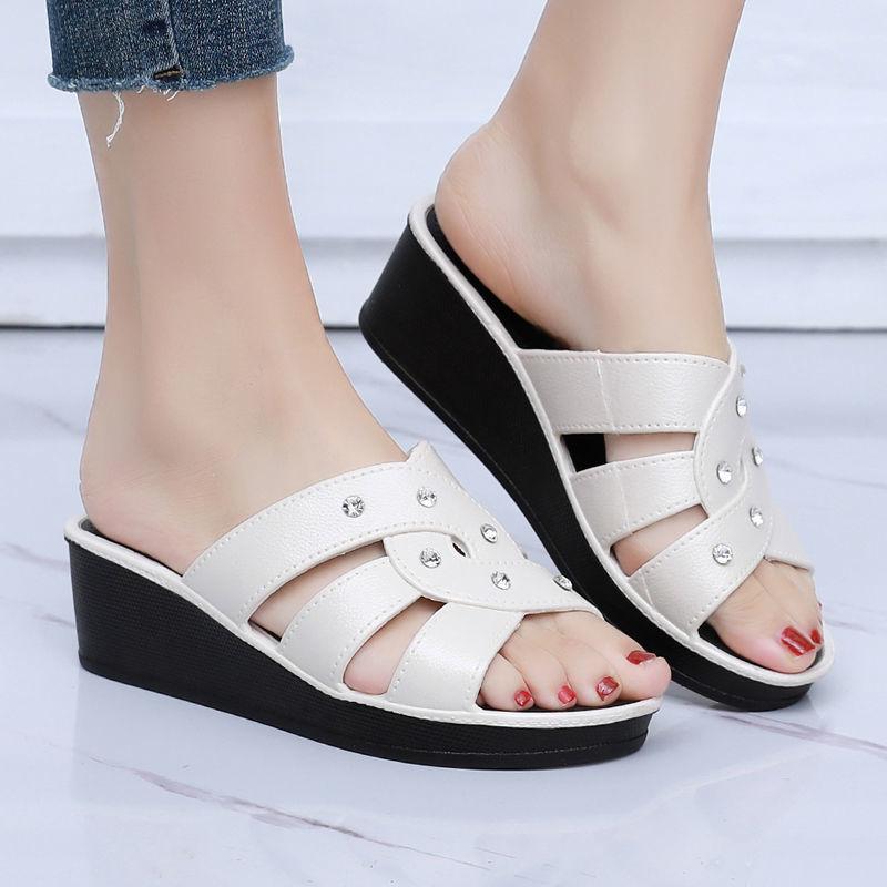 Ladies High Heel Slippers Summer Thick Bottom Home Outdoor Non-slip Slippers Women Summer Shoes Soft Bottom Wedge Heel Rhinestone Sandals